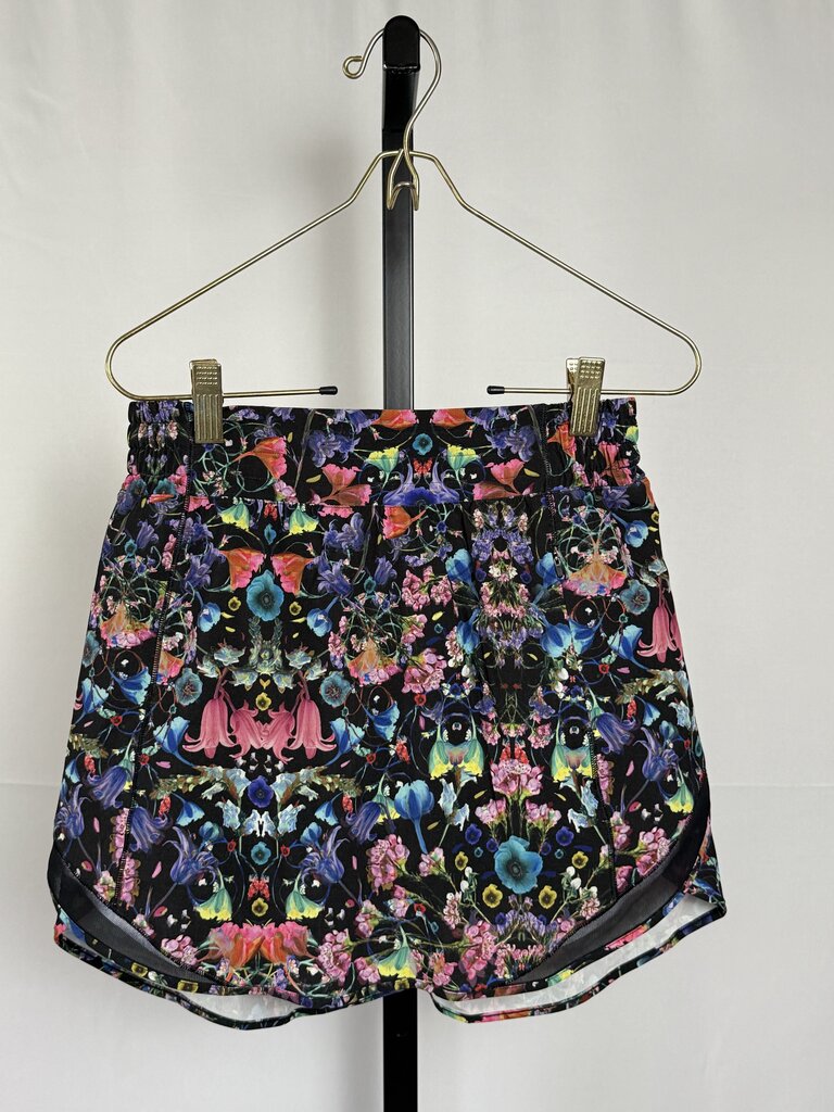 Lululemon - Black Floral Skirt