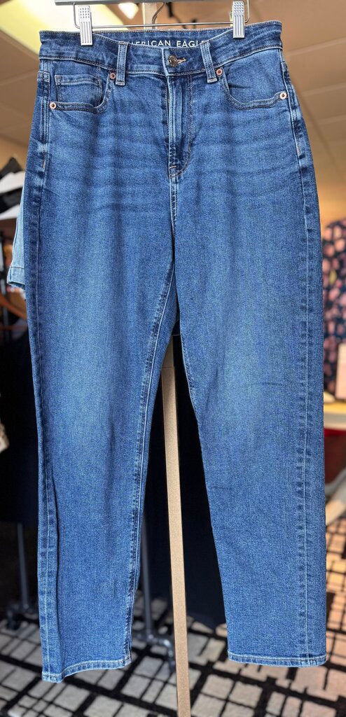 AE- Mom Jeans