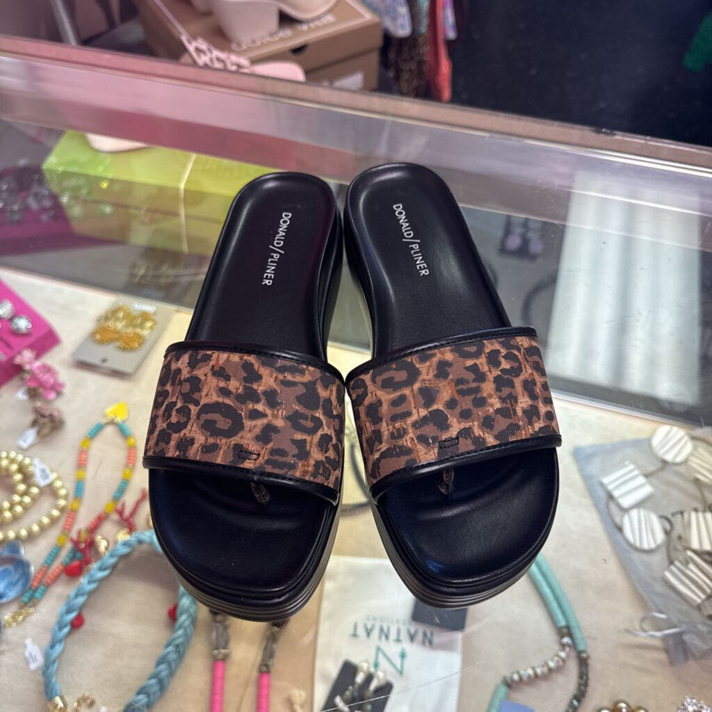 Donald Pliner - Fiji Sandals