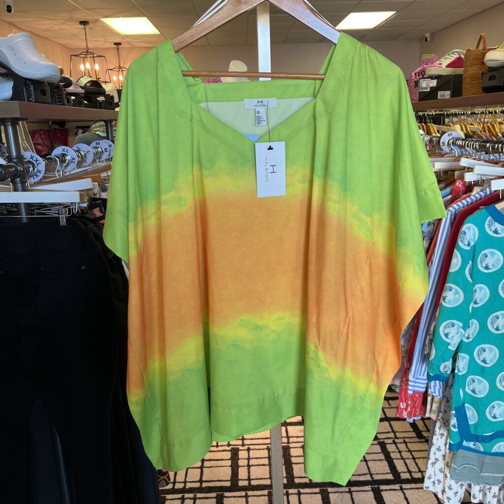 Halston NWT Watercolor Top - Green