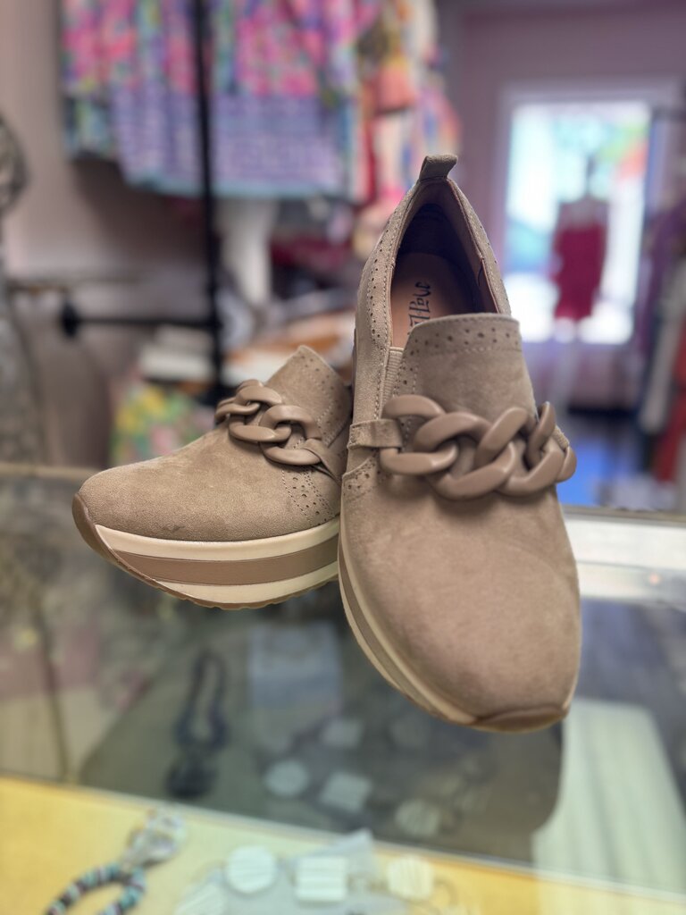 Mad Love - Platform Loafers - Beige