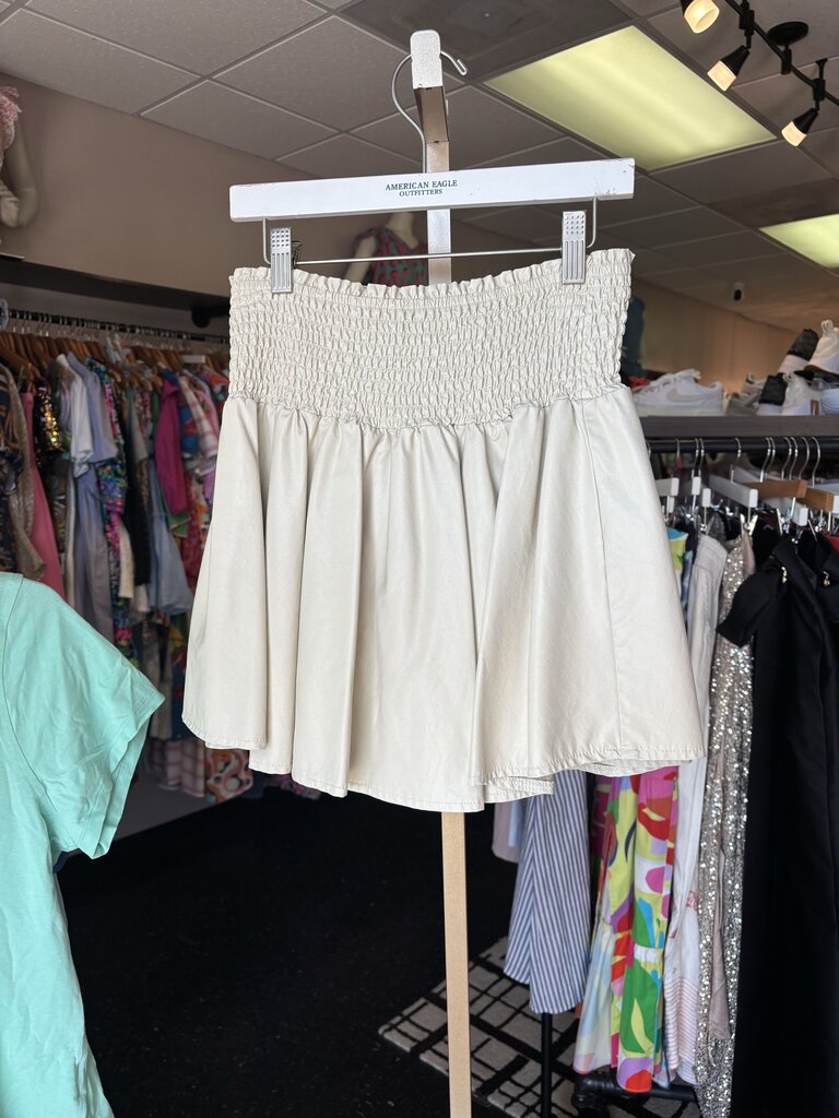 Karlie - Pleated Faux Leather Skort - Cream