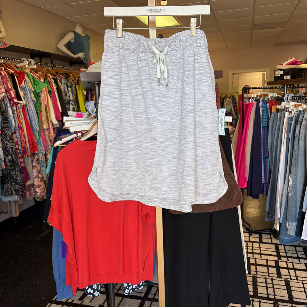 Lululemon - On the Fly Skirt in Grey Heather
