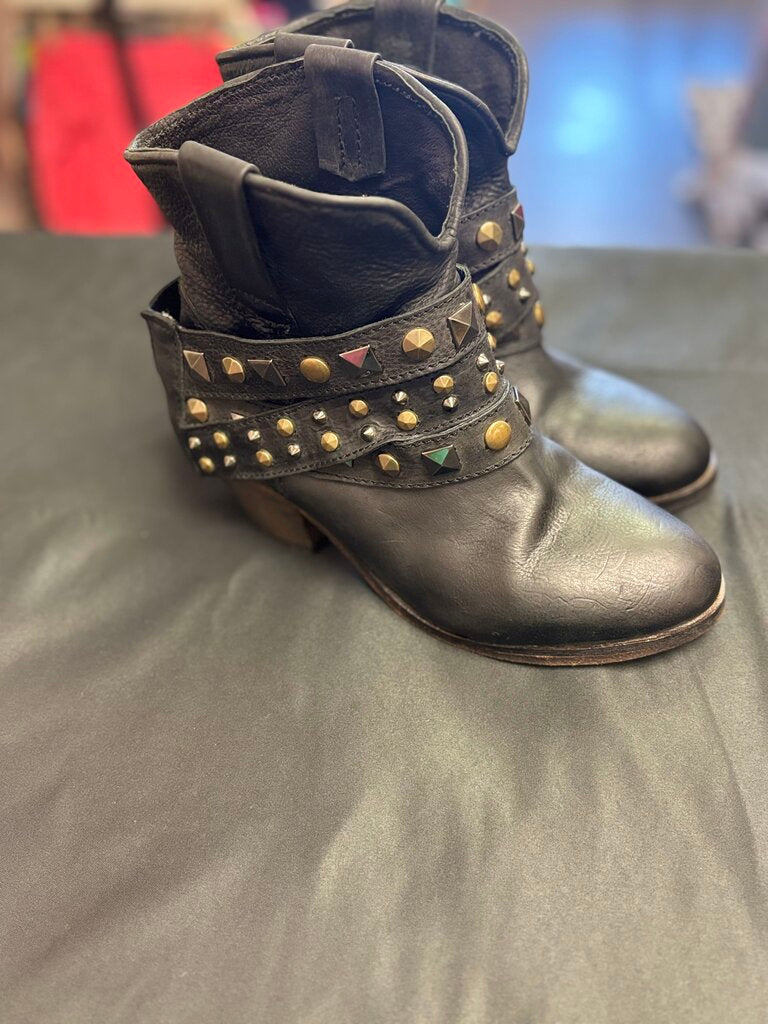Corral Boots - Black Leather Booties -