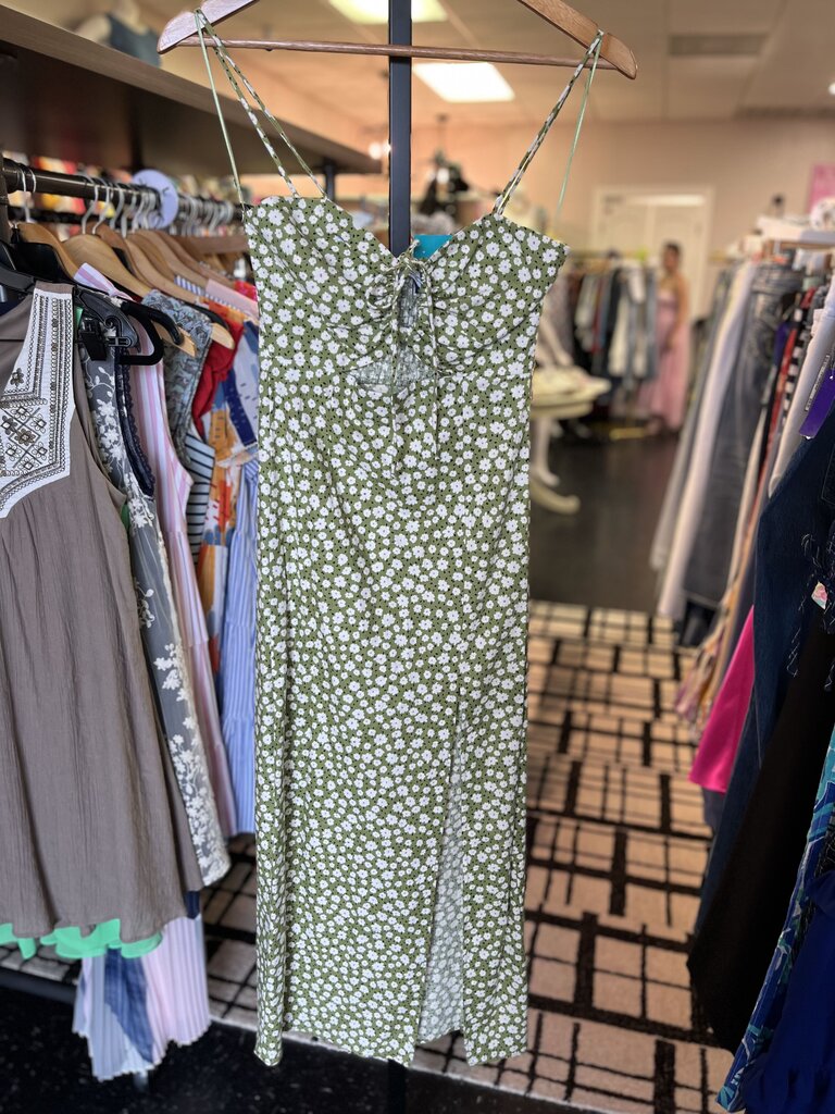 Zara - NWT - Keyhole Dress w. Floral Print - Green