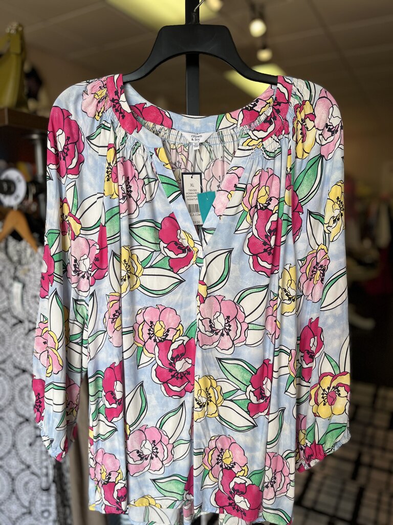 Crown & Ivy - NWT Floral Print Top
