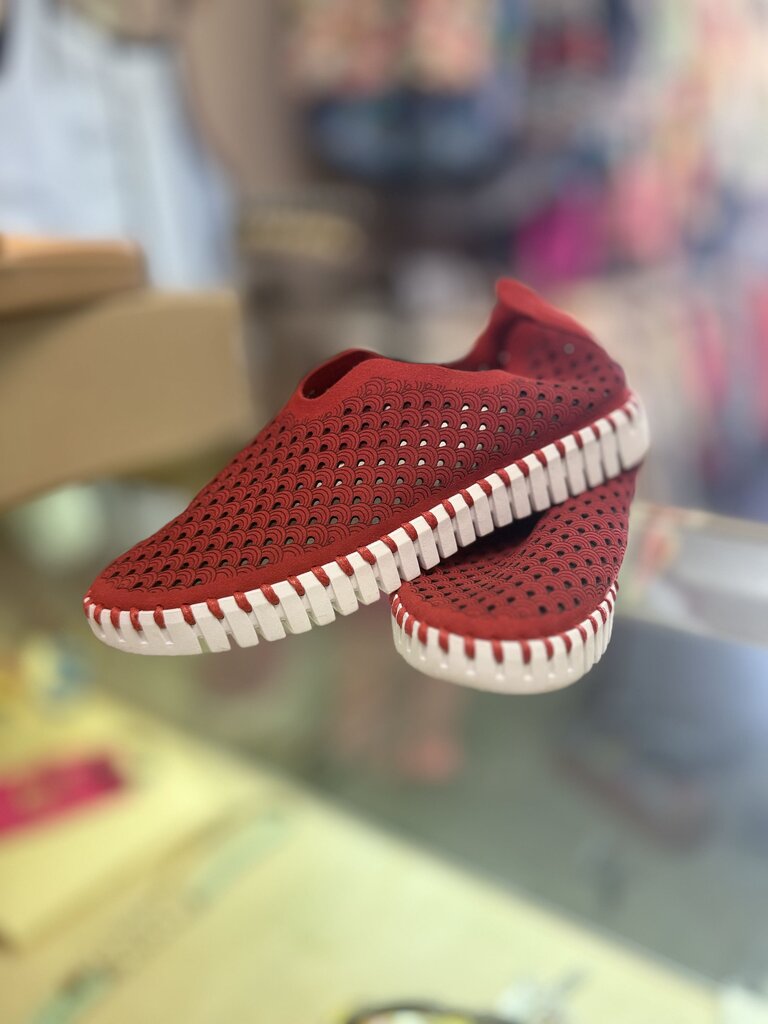 Isle Jacobsen- Tulip Slip On Shoes