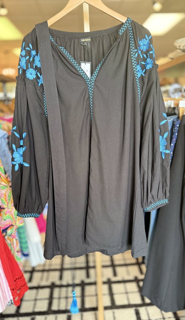 Style Reform NWT - Joshie Embroidered Dress