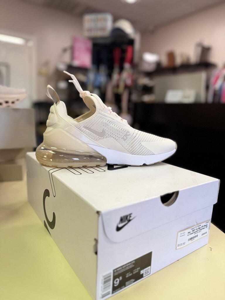 Nike - NWT Air Max 270 Shoes in Chalk/Sandrift Colorway