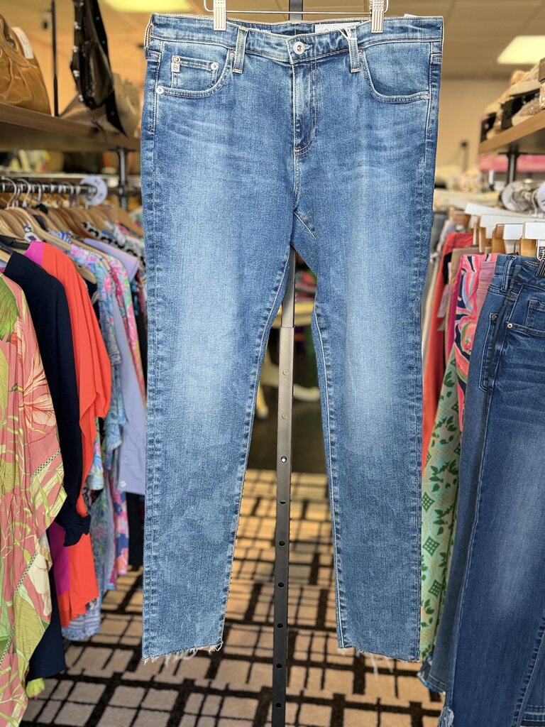 AG Jeans NWT - The Legging Ankle Jeans