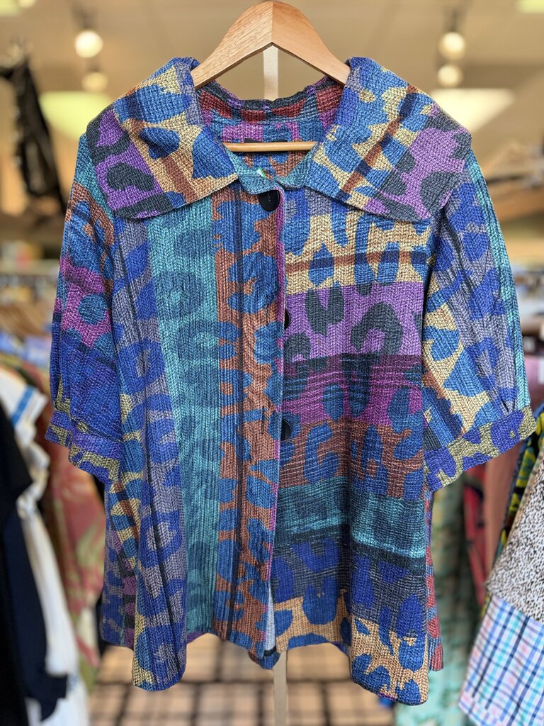 Damee NYC - Abstract Wide Collar Jacket