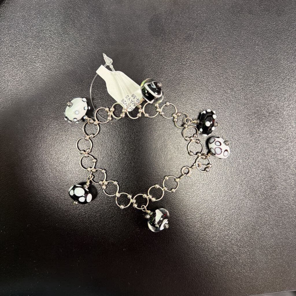 Vintage - Sterling Silver Link Charm Bracelet w. Black and White Lampwork Glass Beads