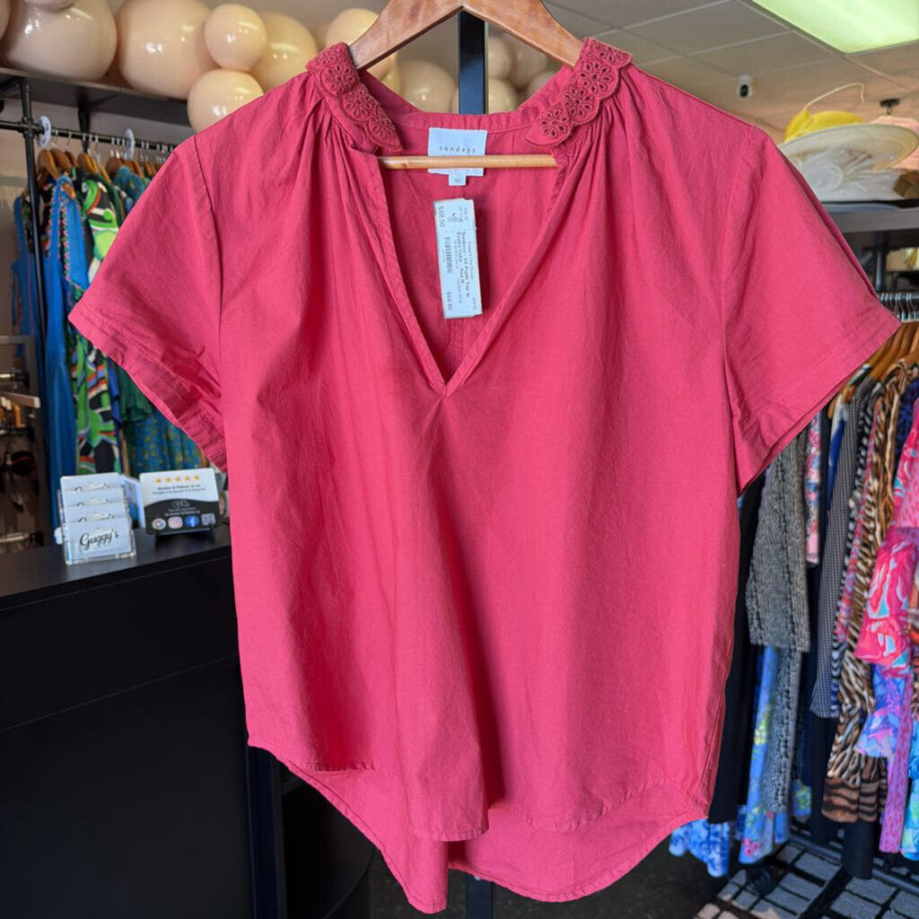 Sundays - SS Poplin Top w. Eyelet Collar - Red