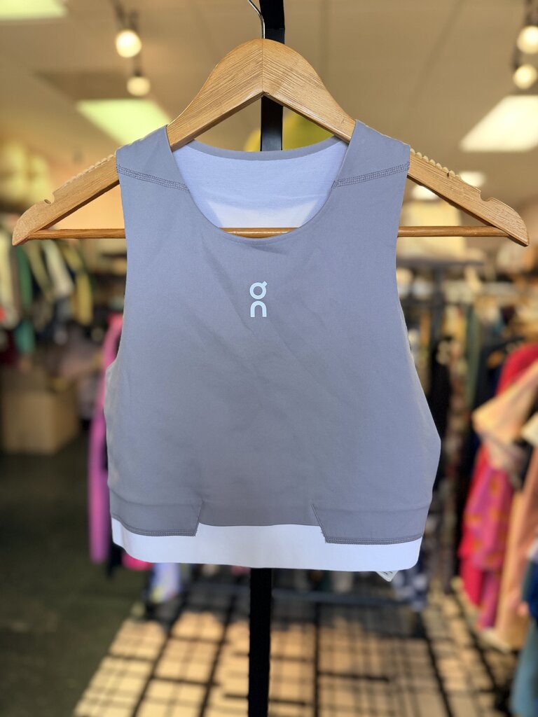 ON - Train 2-in-1 Crop - Gray
