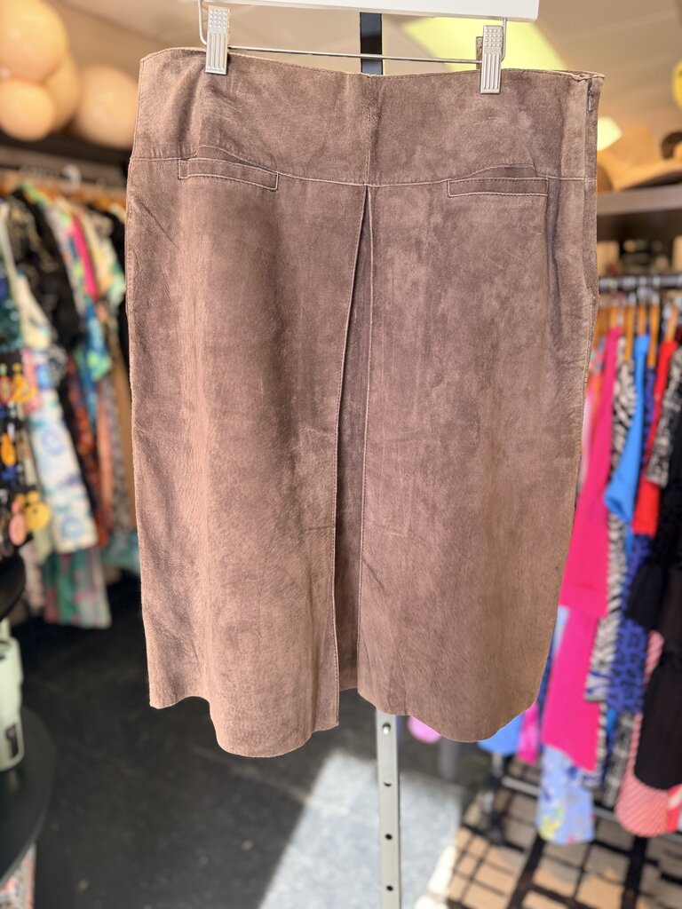 Elizabeth McKay - Suede A-Line Skirt - Brown