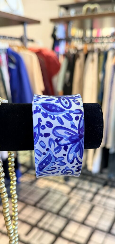 Acrylic Cuff Bracelet w. Blue & White Chinoiserie Pattern