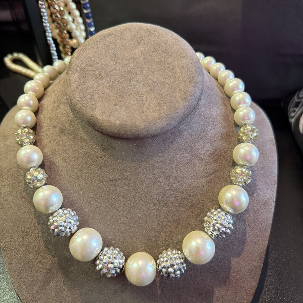 VTG Faux Pearl & Crystal Embellished Statement Necklace