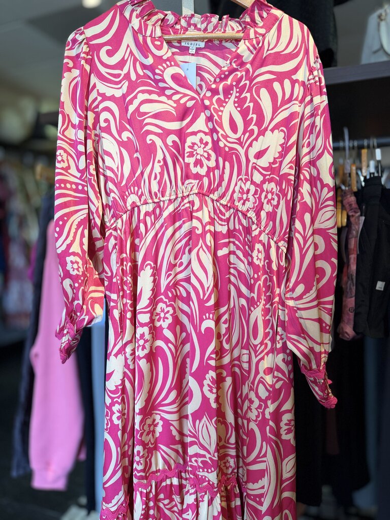 Jodifl - LS Satin Blend Tiered Maxi - Pink