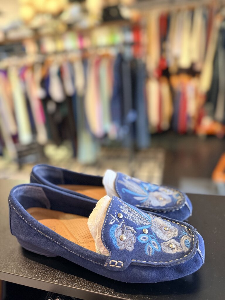 Baretraps-Otella Suede Floral Embroidered Loafers - Navy