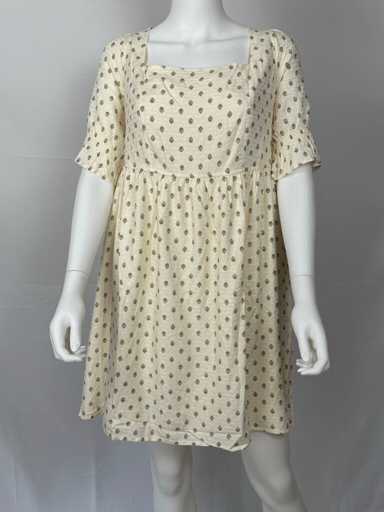 Melrose and Market - NWT - Cream - Babydoll Dress