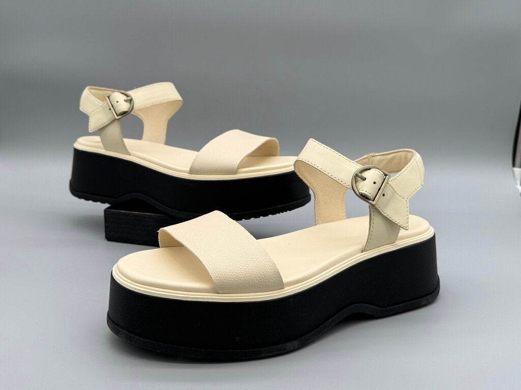 Sorel - NWT - White - Dayspring Platform Sandal