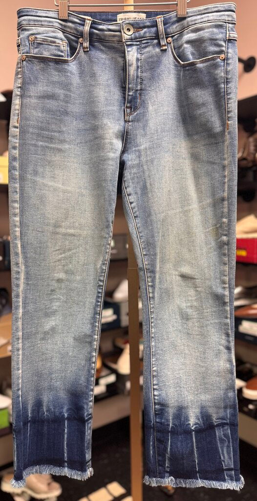 Tribal Jeans - Audrey Mid Rise Straight Crop