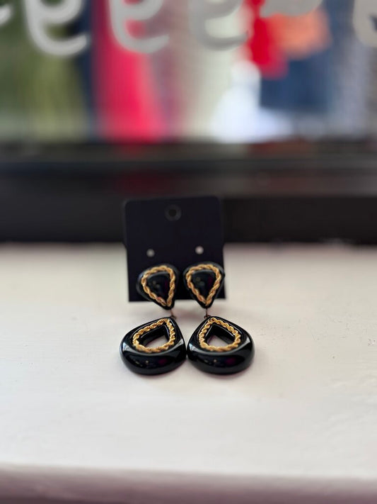 VTG - Clip On Earrings