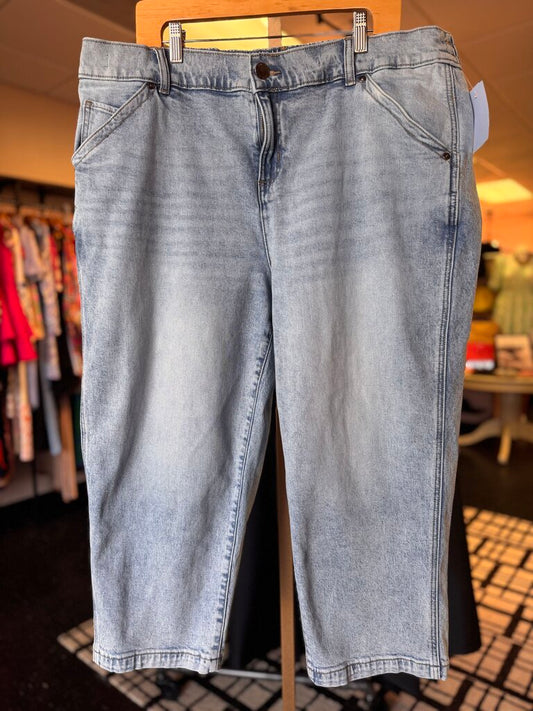 Lane Bryant - Mid Rise Boyfriend Cropped Denim