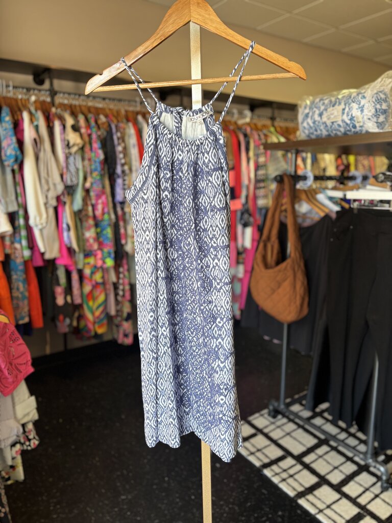 JoyJoy- Sleeveless Swing Dress with Geometric Pattern