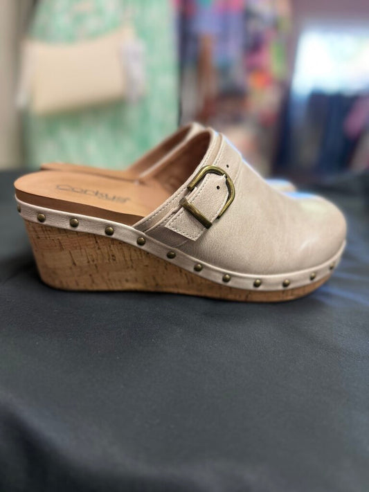 Corky's - Who Knew Clogs in Ivory