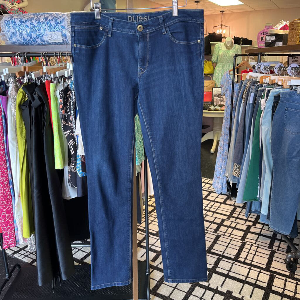 DL1961- Coco Curvy Straight Jeans