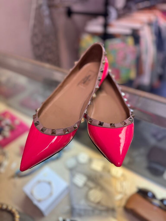 Valentino-GUC Patent Rockstud Ballet Flat in Hot Pink