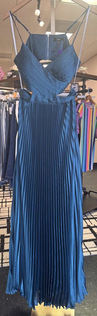 Lulu's - Pleated Maxi w. Cut Out Details - Jewel
