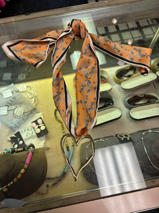 Hart Designs NWT Scarf Necklace