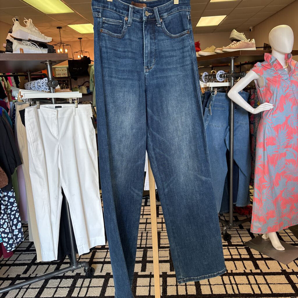 Judy Blue - Straight Leg Jeans