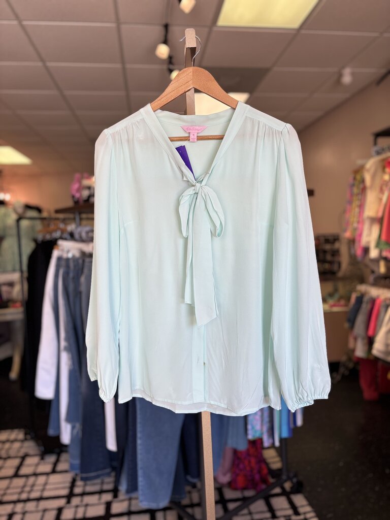 Lilly - Austin Top in Whisper Blue