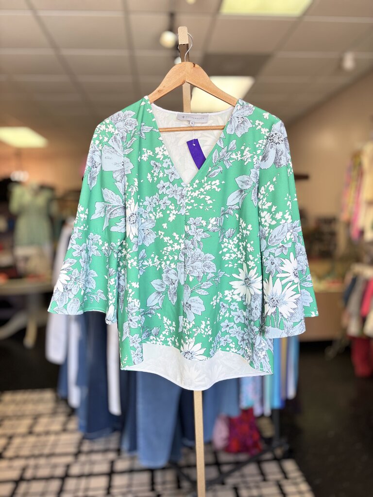 Tuckernuck - V-Neck Floral Blouse - Green