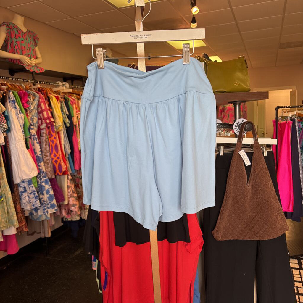 Susana Monaco NWT Flutter Shorts in Aquarius
