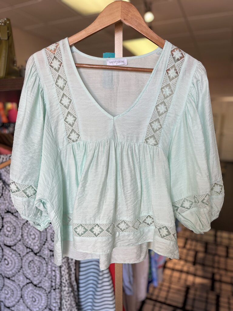 Vestique - Boho Top in Mint