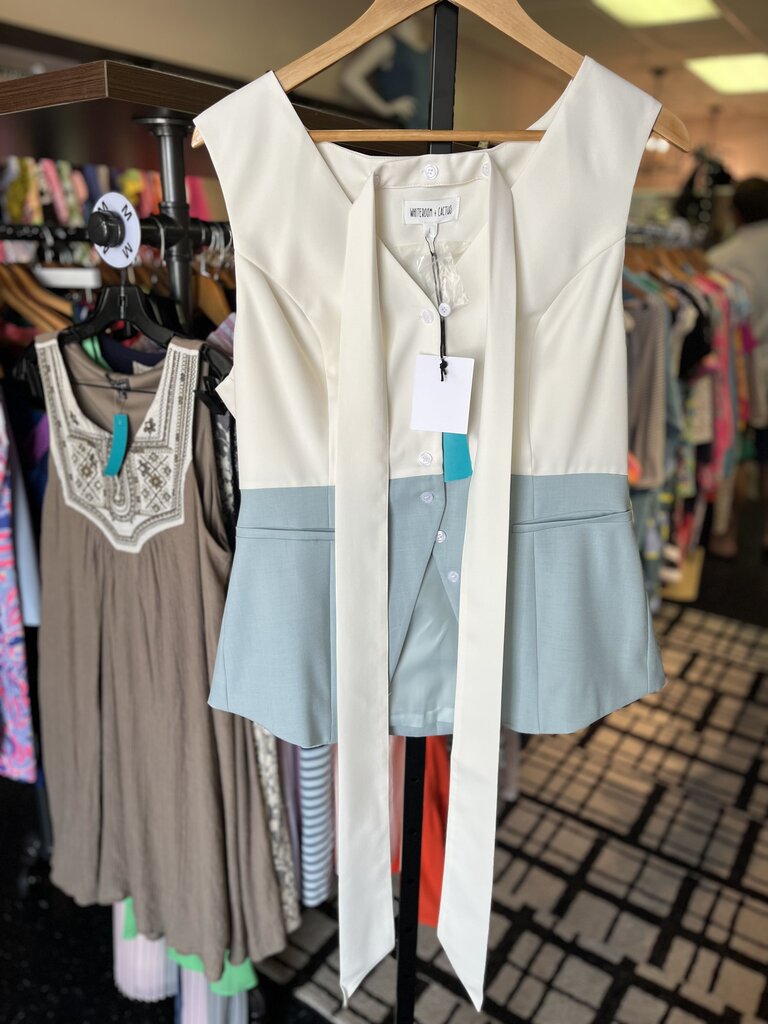 Whiteroom+Cactus NWT - Two Tone Vest w. Scarf Tie