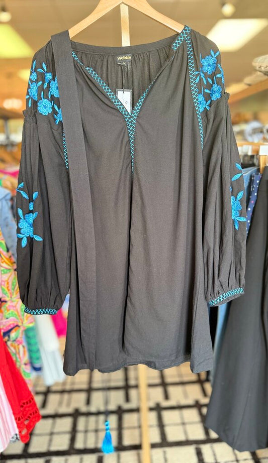 Style Reform NWT - Joshie Embroidered Dress