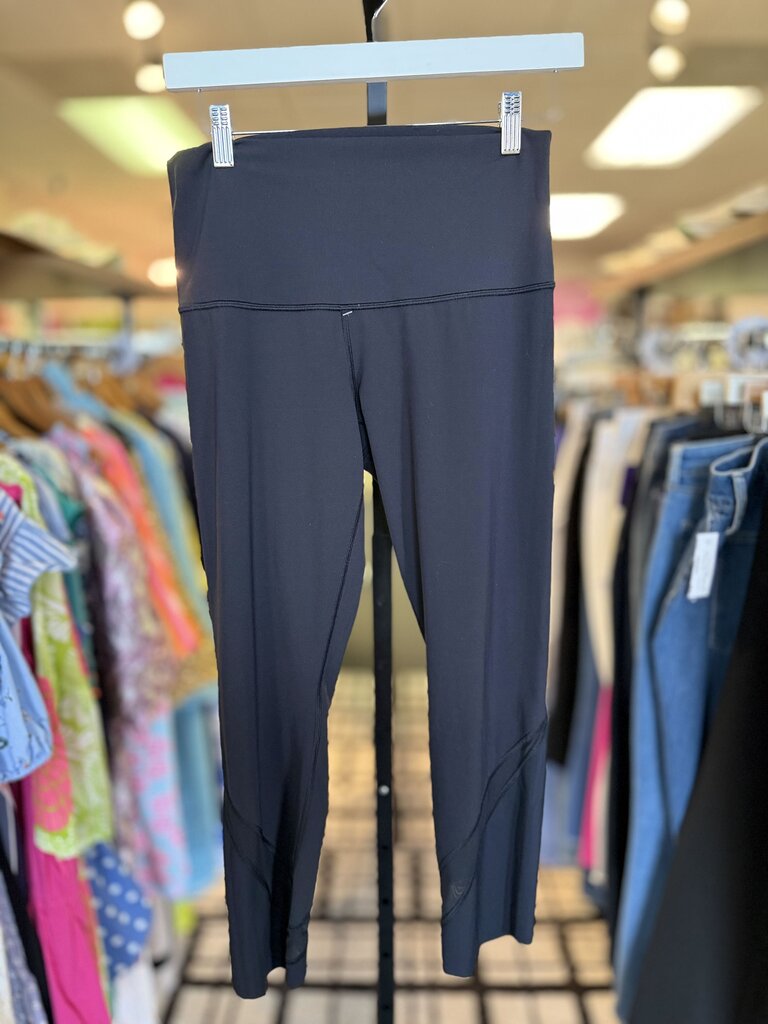 Lululemon - Cropped Leggings - Black - Size Approx