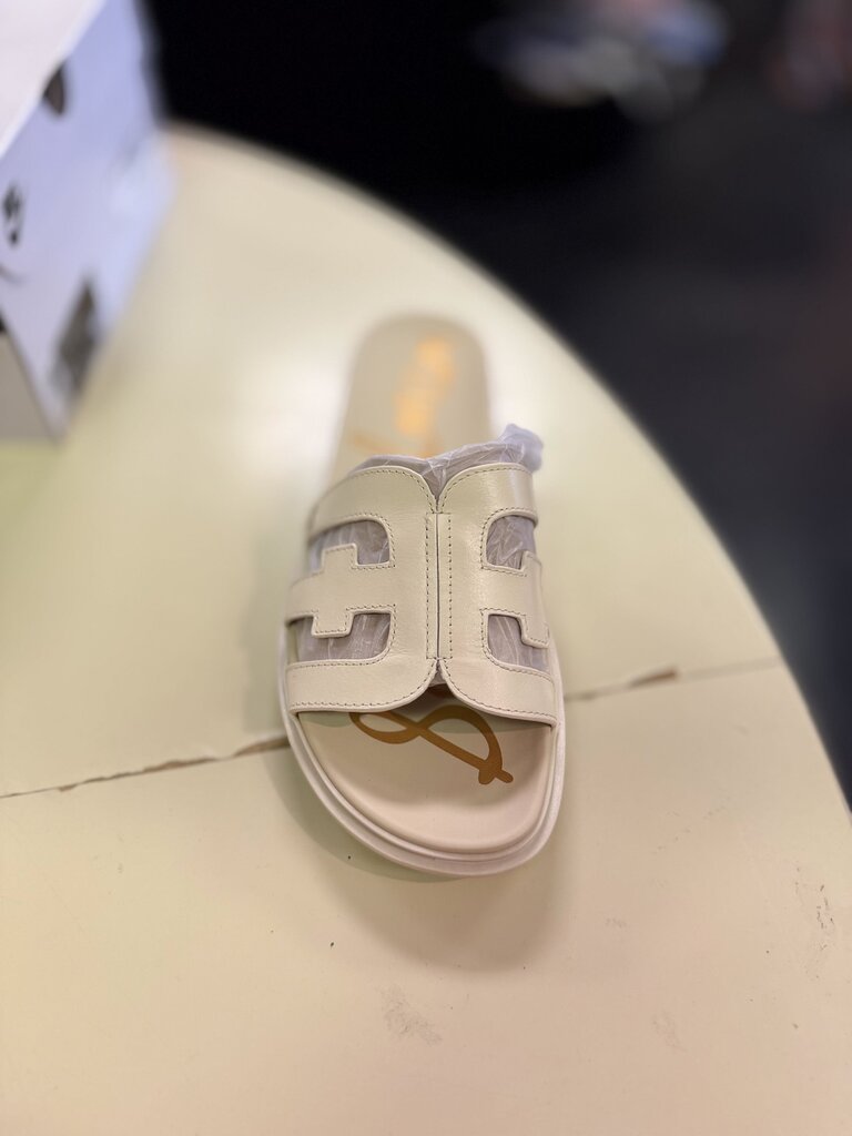 Sam Edelman NWT-Valeri Platform Slide Sandal