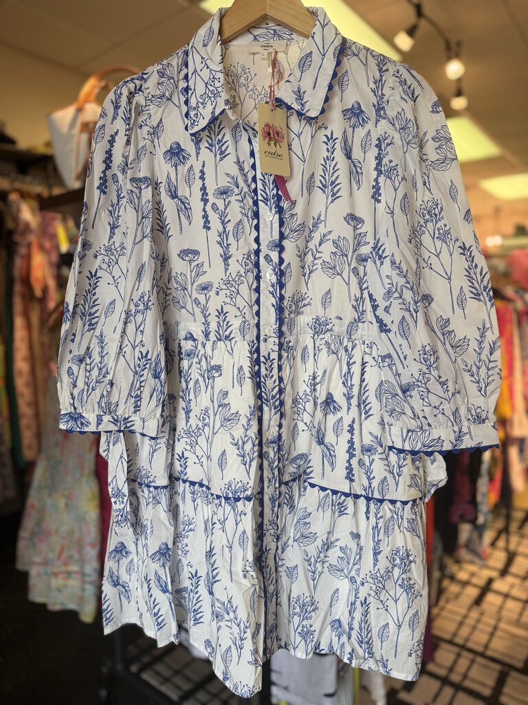 Entro NWT - Ruth Dress in Floral Print