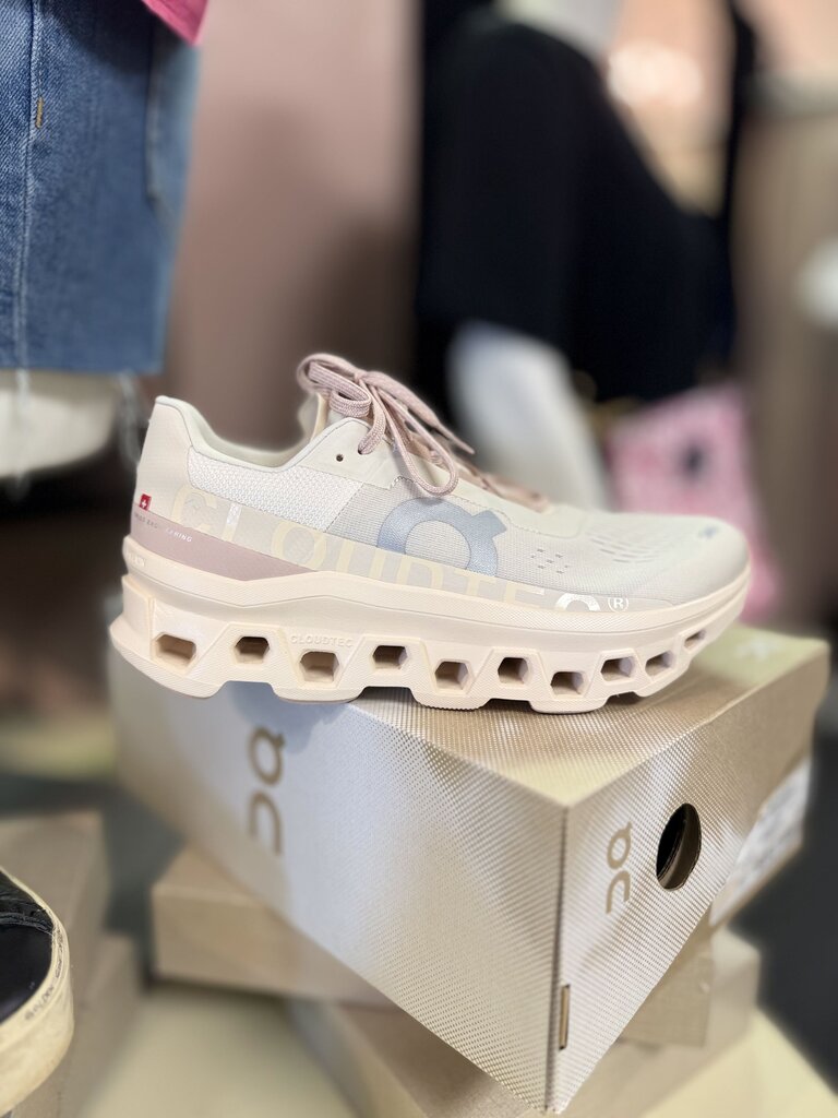 On - NWT Cloudmonster Shoes in Moon Colorway