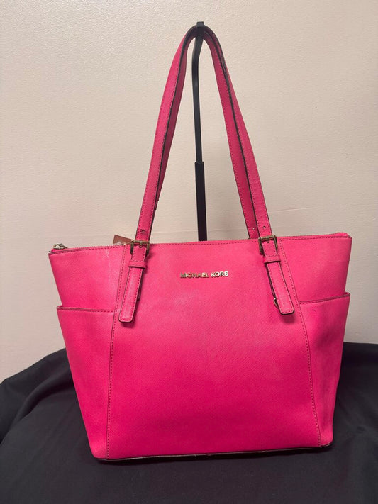 Michael Kors - Large Charlotte Tote in Pink Saffiano Leather