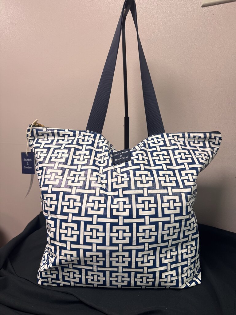 Bourbon & Bamboo NWT -Tote Worthy Tote in Navy