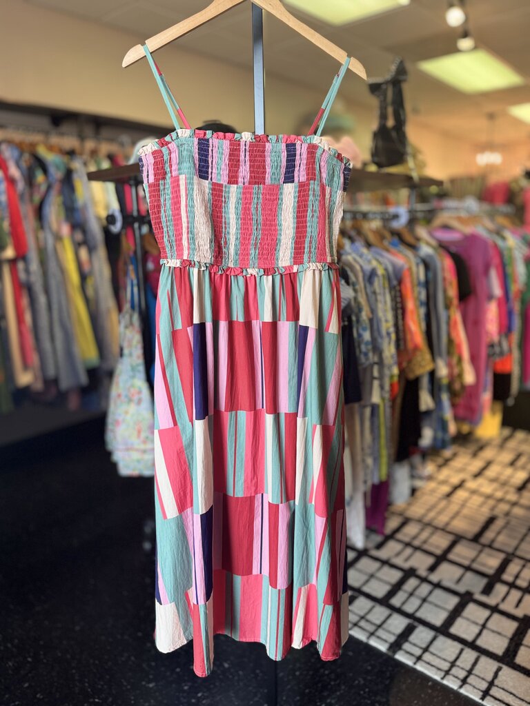 Livro- Smocked Dress in Multi-Stripe Print