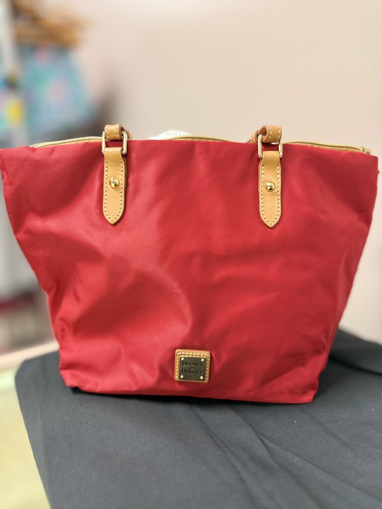 Dooney & Bourke - Nylon Tote Bag in Red