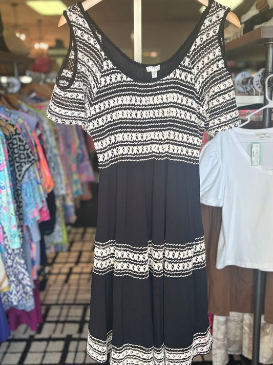 Spense - Crochet Cold Shoulder Dress - Black